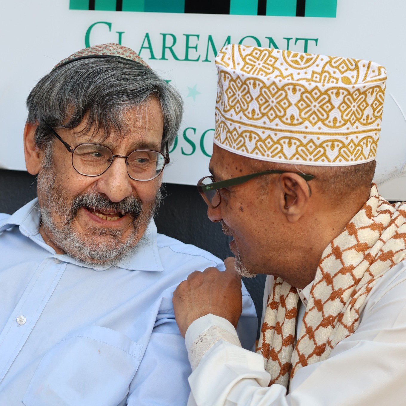 A Good Shabbos at the Mosque